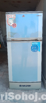 Walton refrigerator